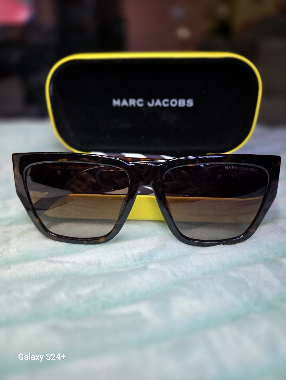 🕶Marc Jacobs Square Sunglasses  Havanna Tortoise  Gradient Lenses